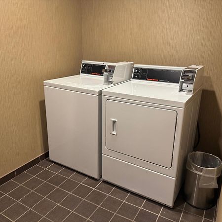 Sonesta Essential Indianapolis Airport Hotel Плейнфийлд Екстериор снимка