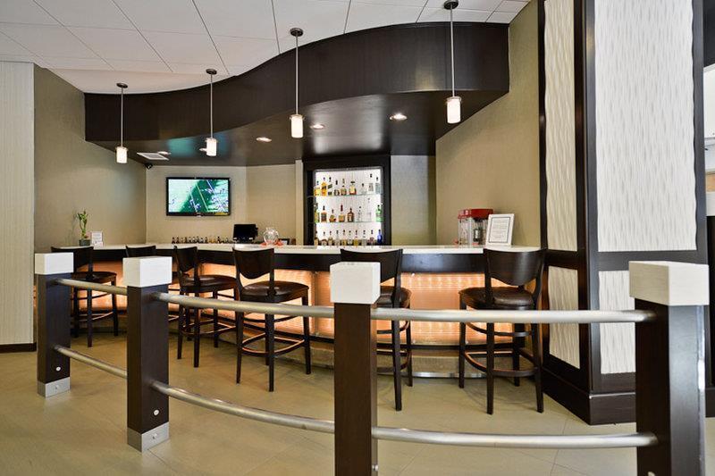Sonesta Essential Indianapolis Airport Hotel Плейнфийлд Ресторант снимка