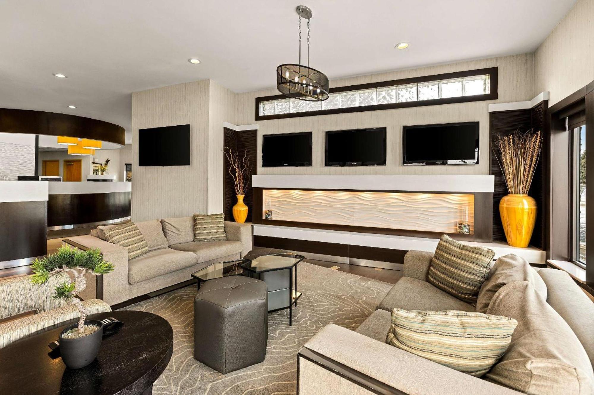Sonesta Essential Indianapolis Airport Hotel Плейнфийлд Екстериор снимка