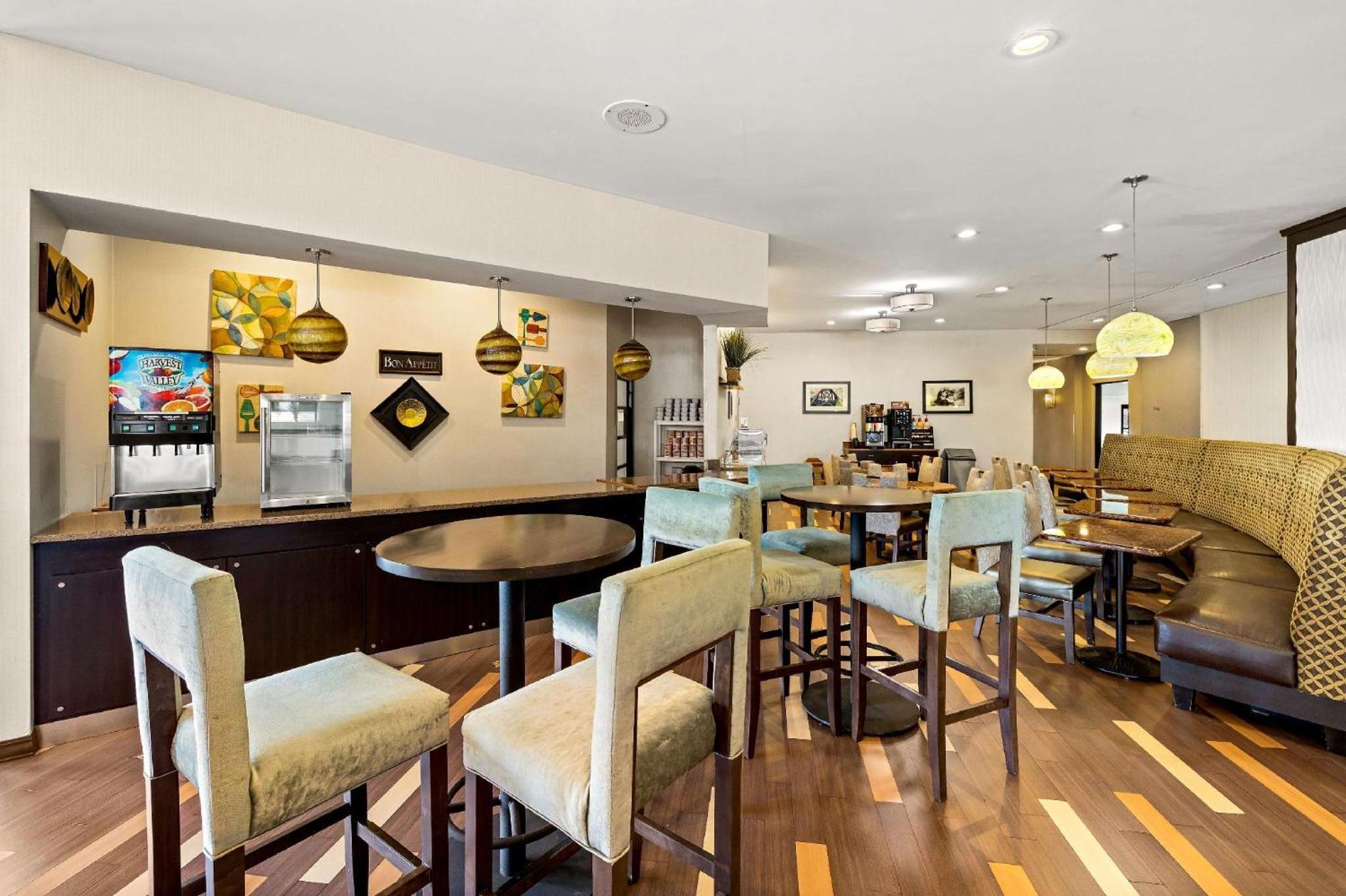 Sonesta Essential Indianapolis Airport Hotel Плейнфийлд Екстериор снимка